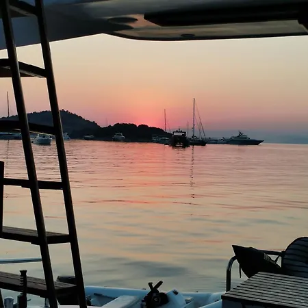 Azul Yachting Seahorse2 *