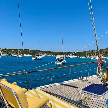 Azul Yachting Seahorse2 Botel *